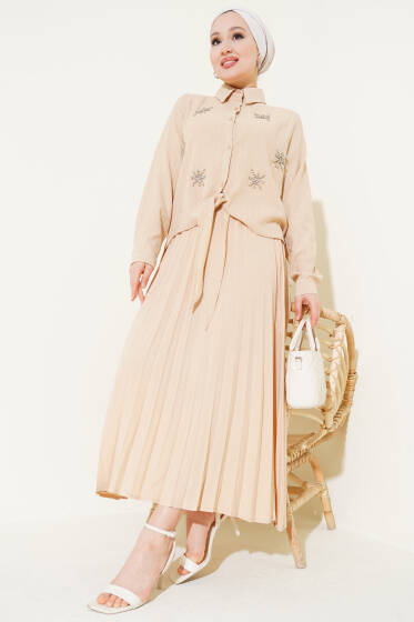 Taşlı Önü Bağlamalı Etekli İkili Takım Bej - İkili Takım