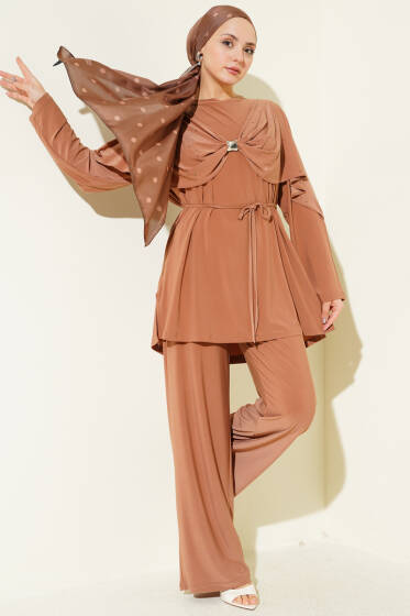 Taşlı Yan Yırtmaçlı İkili Takım Latte - İkili Takım