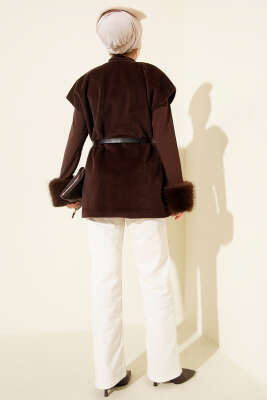 Tek Düğmeli Kemerli Sakallı Yelek Kahve - Yelek