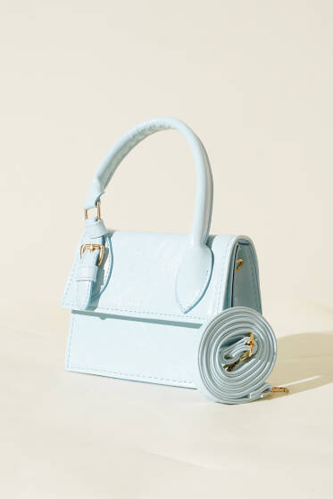 Tek Kemer Detaylı Rugan Çanta Bebe Mavi - Kol Çantası