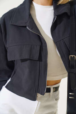 Torba Cepli Gabardin Kısa Ceket Füme - Kadın Giyim Modelleri