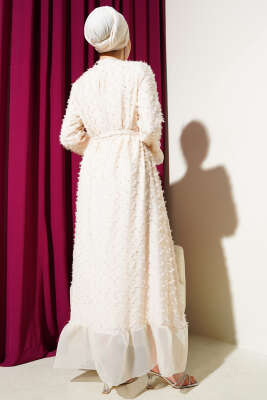 Tül Detaylı Sakallı Kloş Elbise Bej - Tesettür Elbise