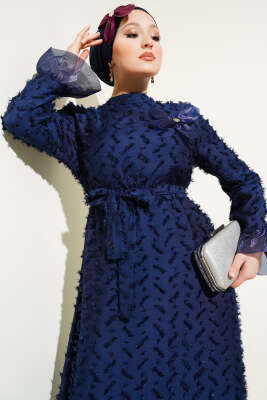 Tül Detaylı Sakallı Kloş Elbise Lacivert