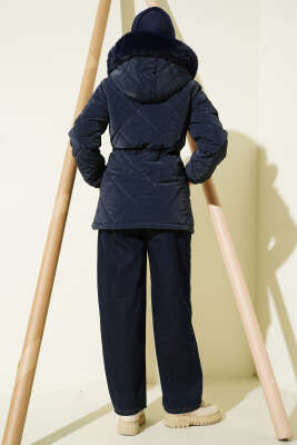 Tünelli Kapüşonlu Kısa Kapitone Mont Lacivert - Günün Seçilenleri