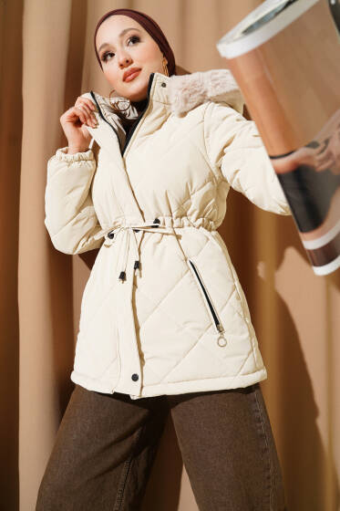 Tünelli Kapüşonlu Kısa Kapitone Mont Taş - Günün Seçilenleri