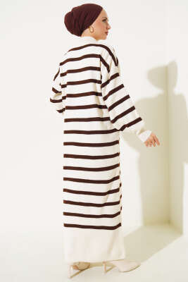 Üç Düğmeli Çizgili Triko Elbise Taş - Tesettür Elbise