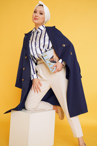 Üç Düğmeli Kruvaze Yaka Lacivert Trençkot - Trençkot