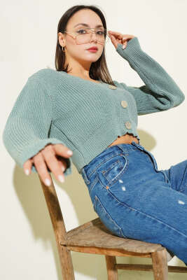 Üç Düğmeli Triko Crop Hırka Çağla Yeşili - Kadın Giyim Modelleri