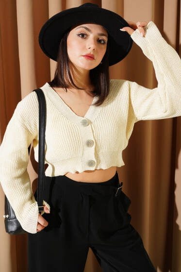 Üç Düğmeli Triko Crop Hırka Taş - Kadın Giyim Modelleri