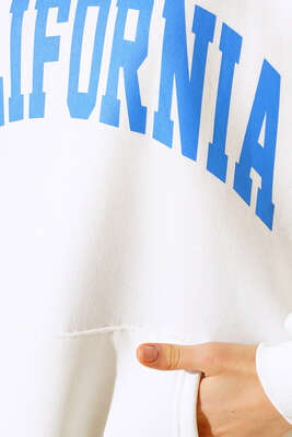 Üç İplik California Baskılı Sweatshirt Ekru - Kadın Giyim Modelleri