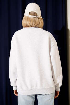 Üç İplik Düşük Kol Basic Sweatshirt Melanj Gri - Kadın Giyim Modelleri