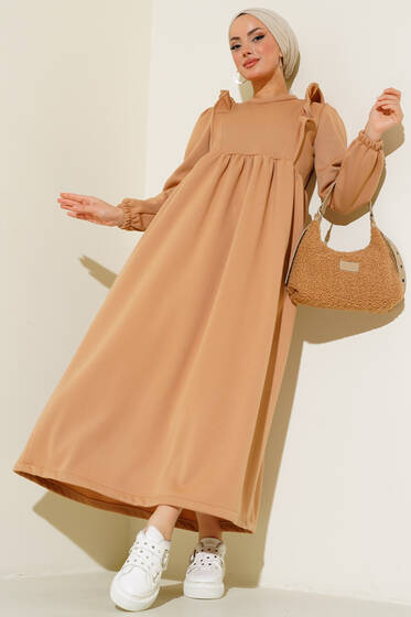 Üç İplik Omuzları Güpürlü Elbise Camel - Tesettür Elbise