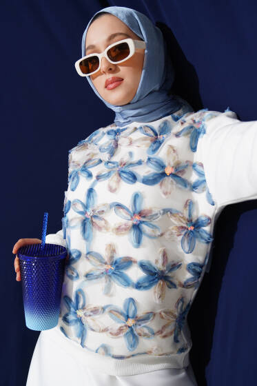 Üç İplik Tül Çiçekli Sweatshirt Mavi - Tunik