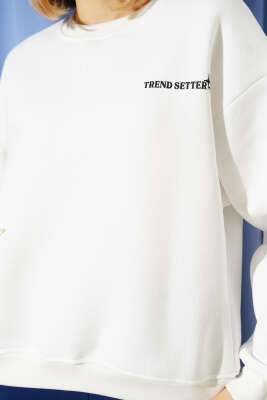 Üç İplik Yıldız Parçalı Sweatshirt Beyaz - Kadın Giyim Modelleri