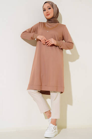 Üç Zincir Kolyeli Uzun Tunik Bej - Tunik