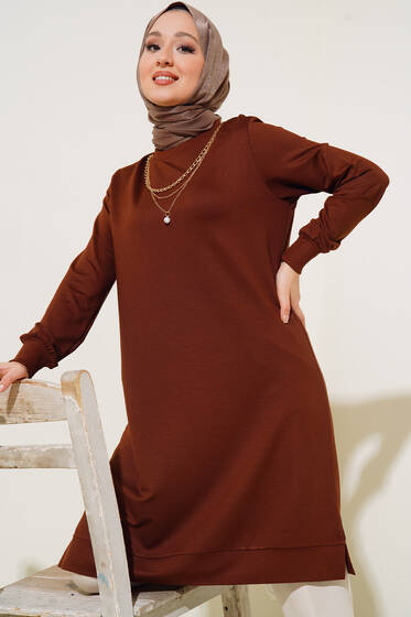 Üç Zincir Kolyeli Uzun Tunik Kahve - Tunik