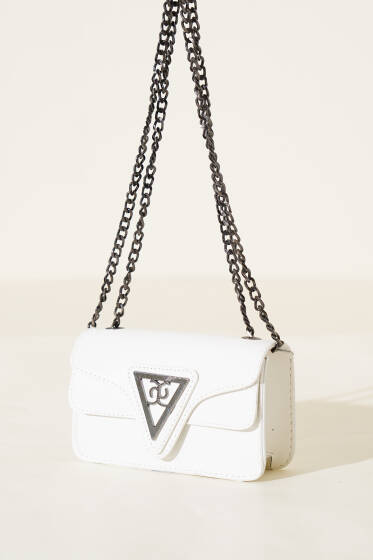 Üçgen Armalı Zincir Askılı Çanta Beyaz - Kol Çantası
