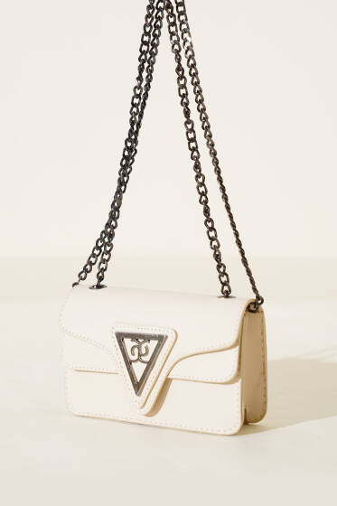 Üçgen Armalı Zincir Askılı Çanta Krem - Kol Çantası