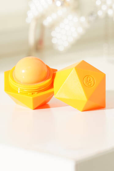 Üçgen Detaylı Top Lip Balm Asorti 4 - Makyaj Aksesuarları