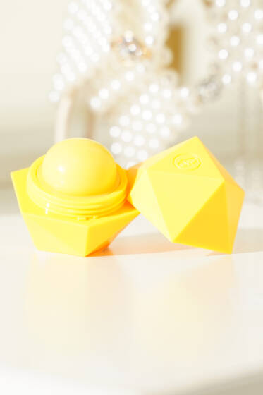 Üçgen Detaylı Top Lip Balm Asorti 5 - Makyaj Aksesuarları