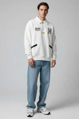 Universal Nakışlı Fermuarlı Erkek Sweatshirt Ekru - Erkek Sweatshirt