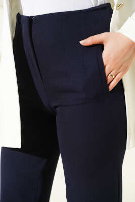 Ütü Çizgili Dar Paça Pantolon Lacivert - 300-500 TL Ürünler