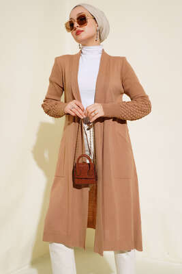 Üzüm Kol Bağcıklı Uzun Hırka Latte 