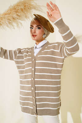 Uzun Düğmeli Çizgili Triko Hırka Bej - Triko Hırka