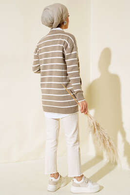 Uzun Düğmeli Çizgili Triko Hırka Bej - Triko Hırka