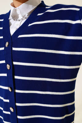 Uzun Düğmeli Çizgili Triko Hırka Lacivert - Triko Hırka