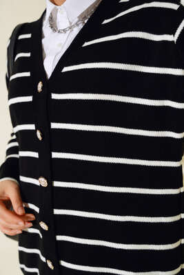 Uzun Düğmeli Çizgili Triko Hırka Siyah - Triko Hırka