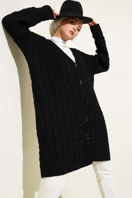 Uzun Düğmeli Örgü Triko Hırka Siyah 