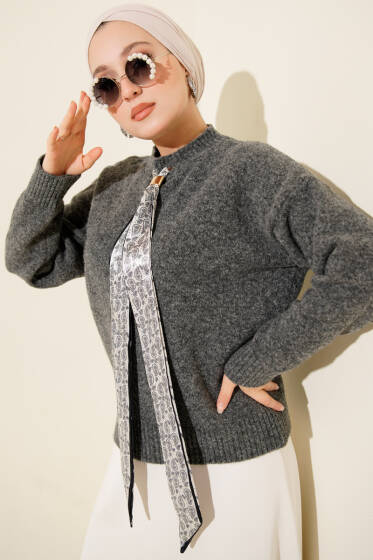 Uzun Fularlı Triko Kazak Füme - Triko Kazak