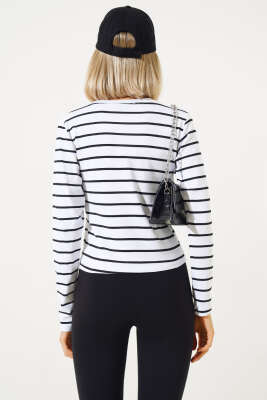 Uzun Kol Çizgili Bluz Beyaz Siyah - Kadın Giyim Modelleri