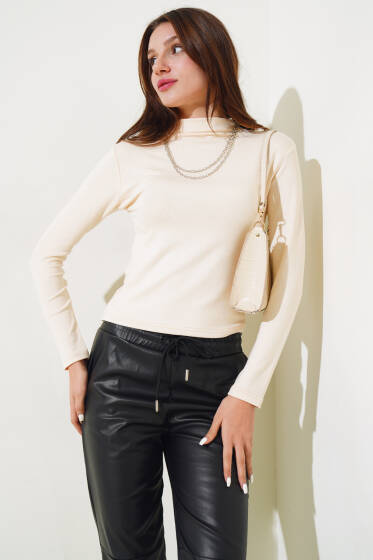 Uzun Kol Dik Yaka Basic Body Bej - Yeni Giyim