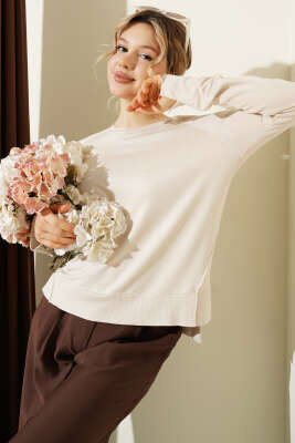 Uzun Kol Yırtmaçlı Viskon Bluz Bej - Kadın Giyim Modelleri