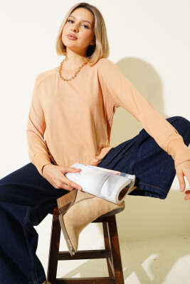 Uzun Kol Yırtmaçlı Viskon Bluz Latte 