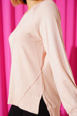 Uzun Kol Yırtmaçlı Viskon Bluz Pudra - Kadın Giyim Modelleri