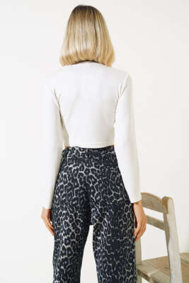 	 Uzun Kollu Likralı Bluz Ekru - Kadın Giyim Modelleri