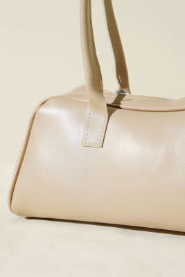 Uzun Kulplu Fermuarlı Baget Çanta Bej - Günün Kombini