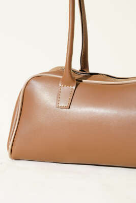 Uzun Kulplu Fermuarlı Baget Çanta Vizon - Kol Çantası