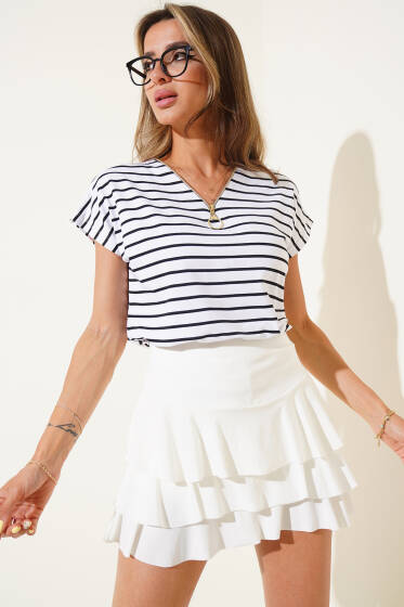 V Fermuarlı Çizgili T-shirt Beyaz - Kadın Giyim Modelleri