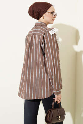 V Güpürlü Çizgili Tunik Kahve - Tunik