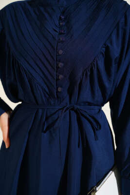 V Nervürlü Brit Düğmeli Modal Elbise Lacivert - Elbise