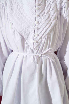 V Nervürlü Yarım Düğmeli Tunik Beyaz - Tunik