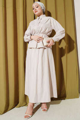 V Taş Süslemeli Tensel Etekli Takım Bej 