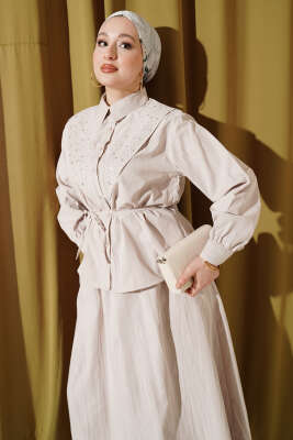 V Taş Süslemeli Tensel Etekli Takım Bej - İkili Takım