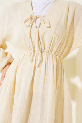 V Yaka Bağcıklı Elbise Bej - Tesettür Elbise