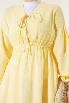 V Yaka Bağcıklı Elbise Sarı - Tesettür Elbise