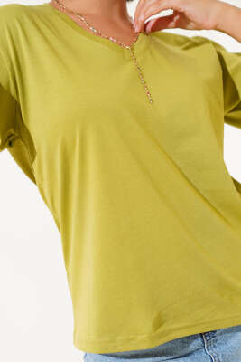 V Yaka Basic T-shirt Yağ Yeşili - Kadın Giyim Modelleri